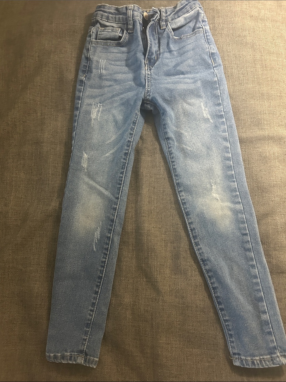 SHEIN Light Blue Skinny Jeans with Subtle Distressing